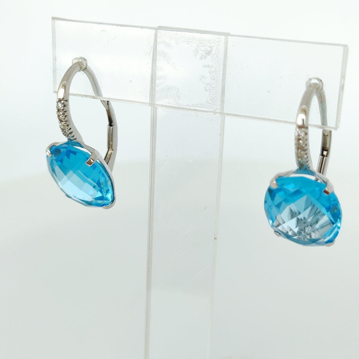 Aros Largos Topacio Oval Y Diamantes