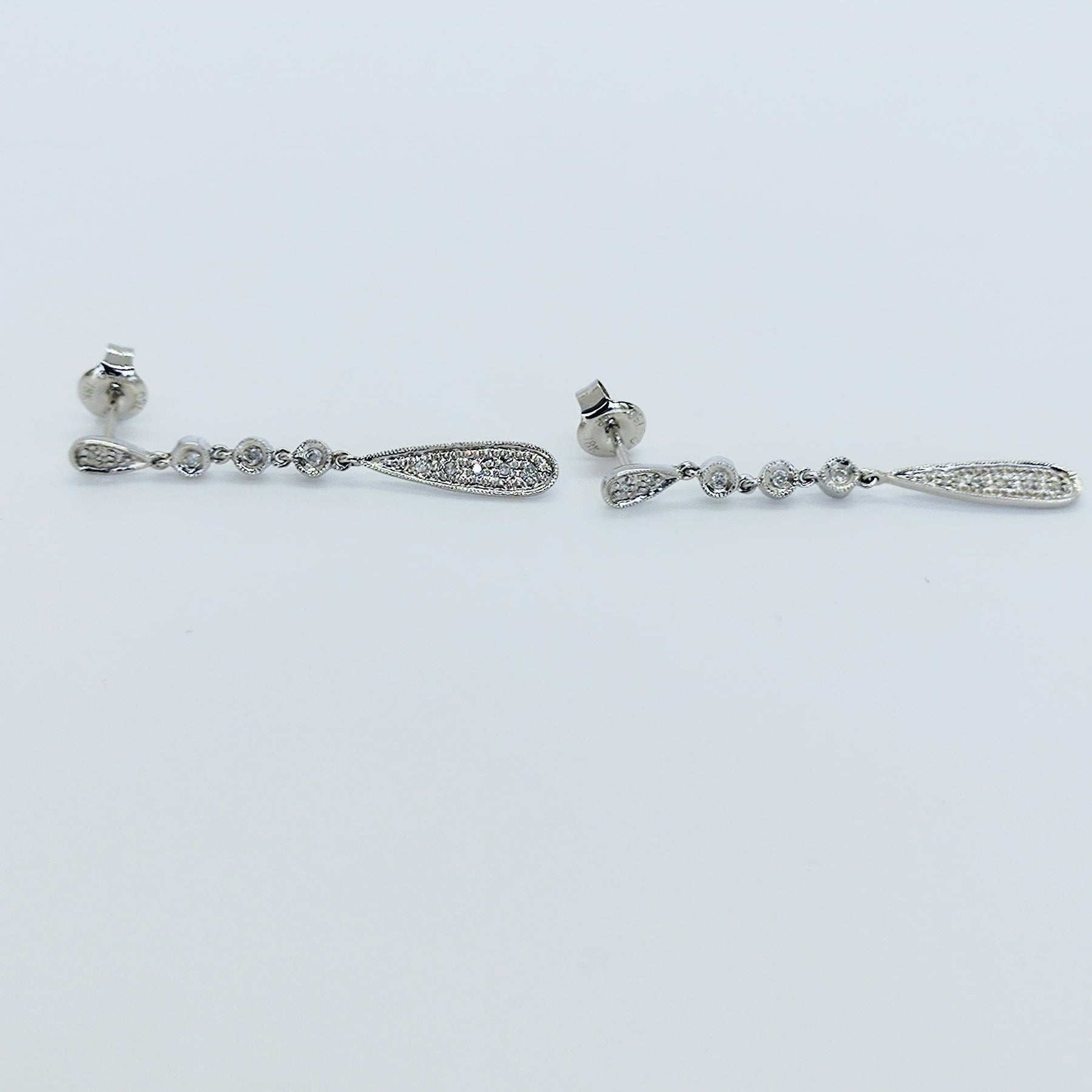 Aros Colgantes Oro Blanco y Brillantes