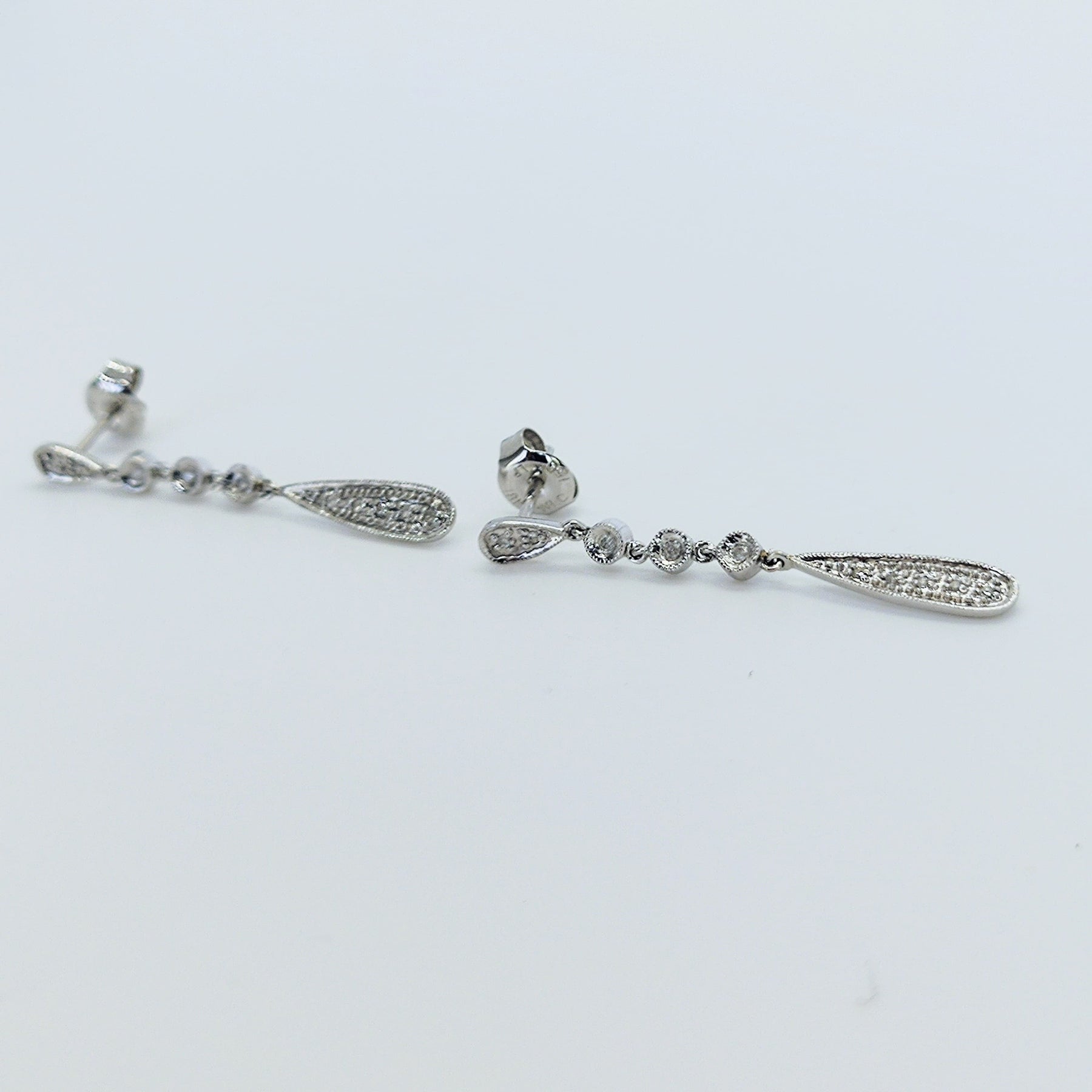 Aros Colgantes Oro Blanco y Brillantes