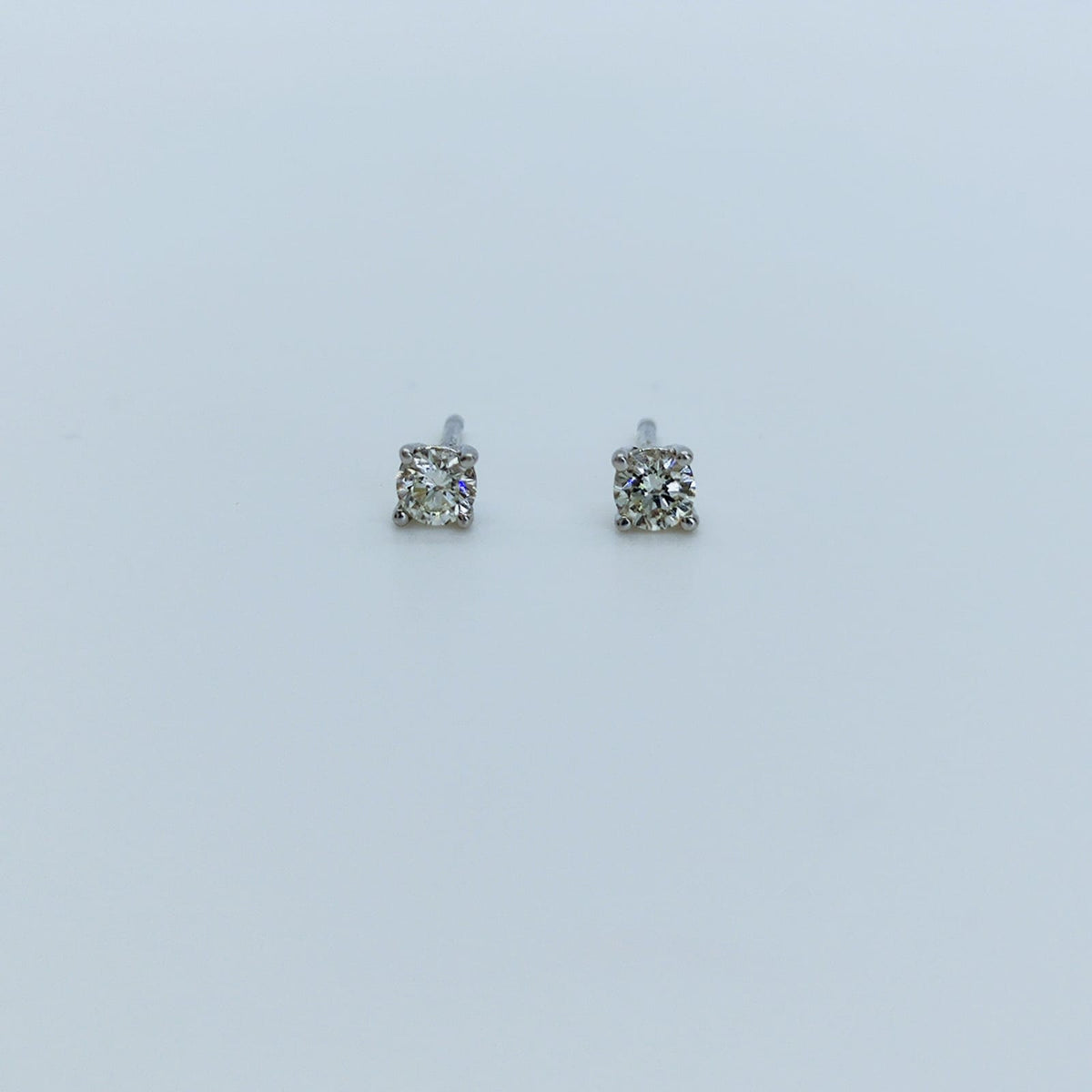 Aros Punto De Luz Oro Blanco 18K 0,30Ct