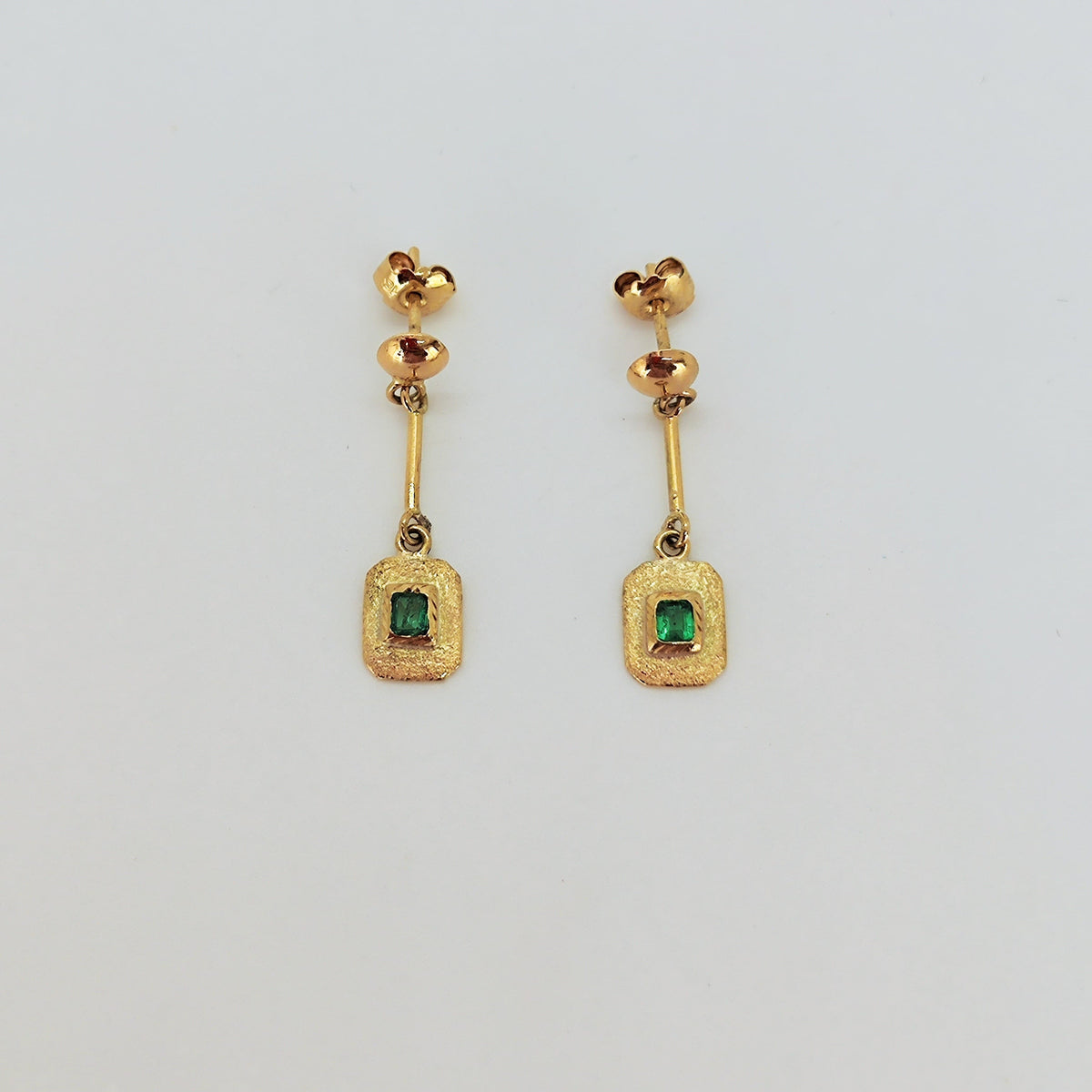 Aros Rectangulares Esmeraldas En Cajón