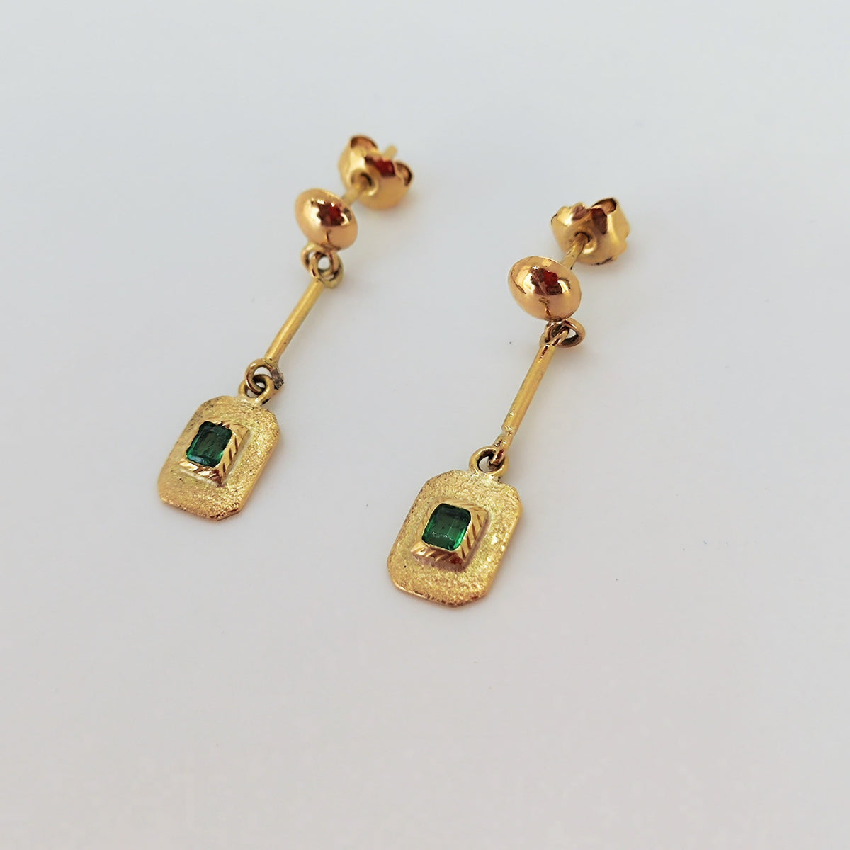 Aros Rectangulares Esmeraldas En Cajón