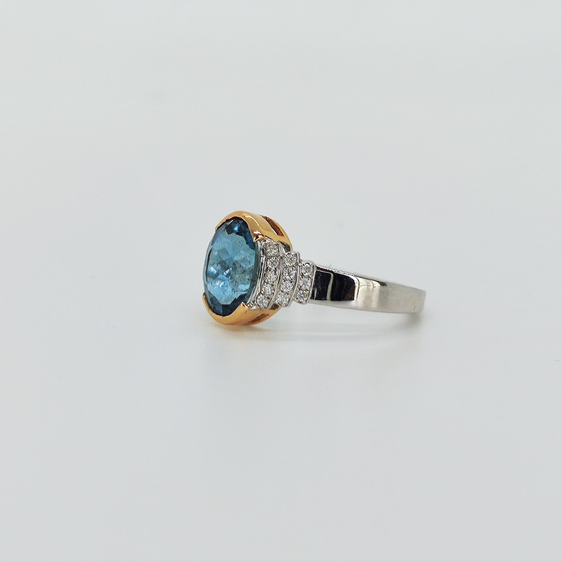 Anillo Gran Aguamarina Bi Color