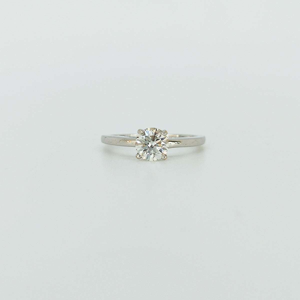 Solitario Oro Blanco 18K y 0,50CT