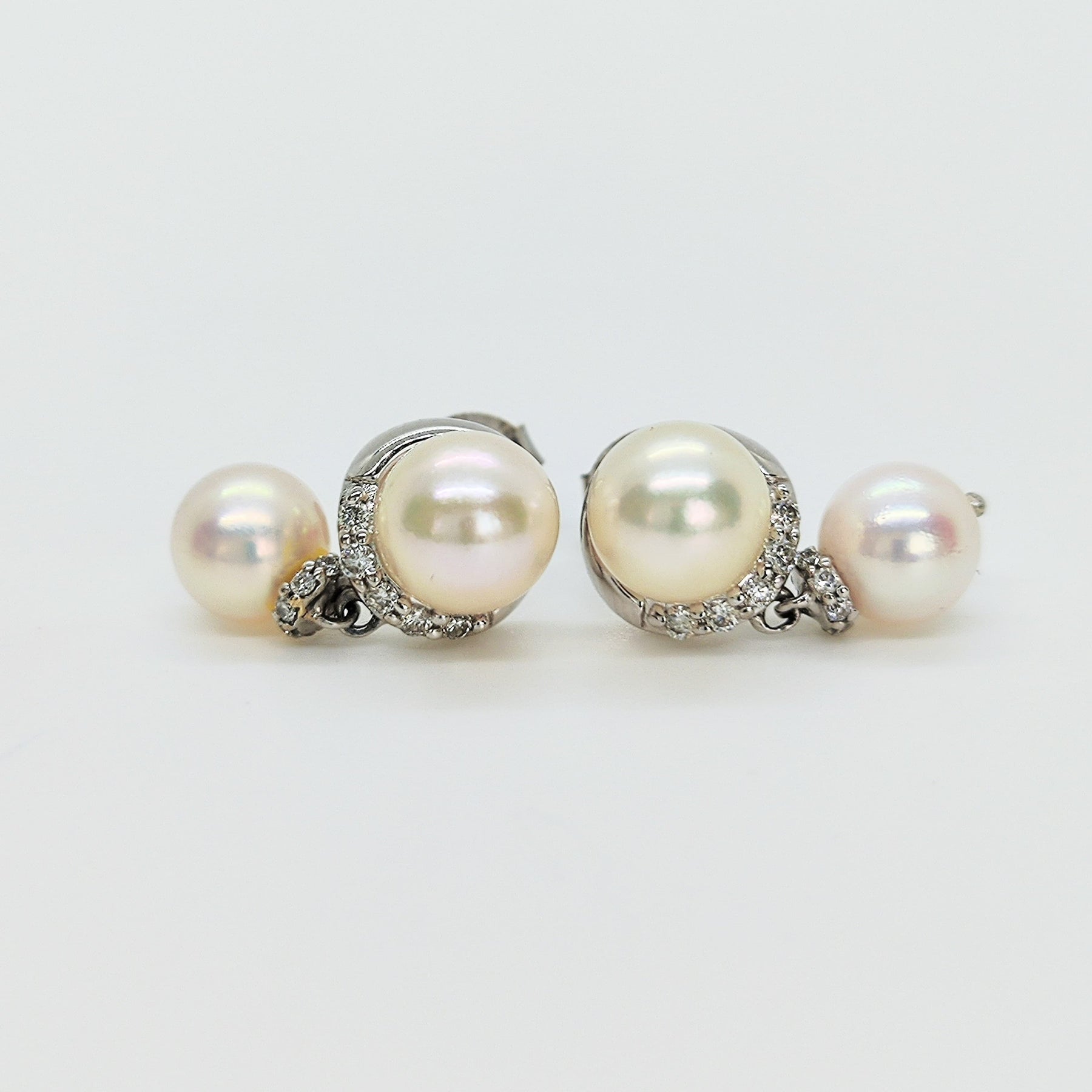 Perlas Cultivadas Colgantes Oro Blanco 18K y Brillantes