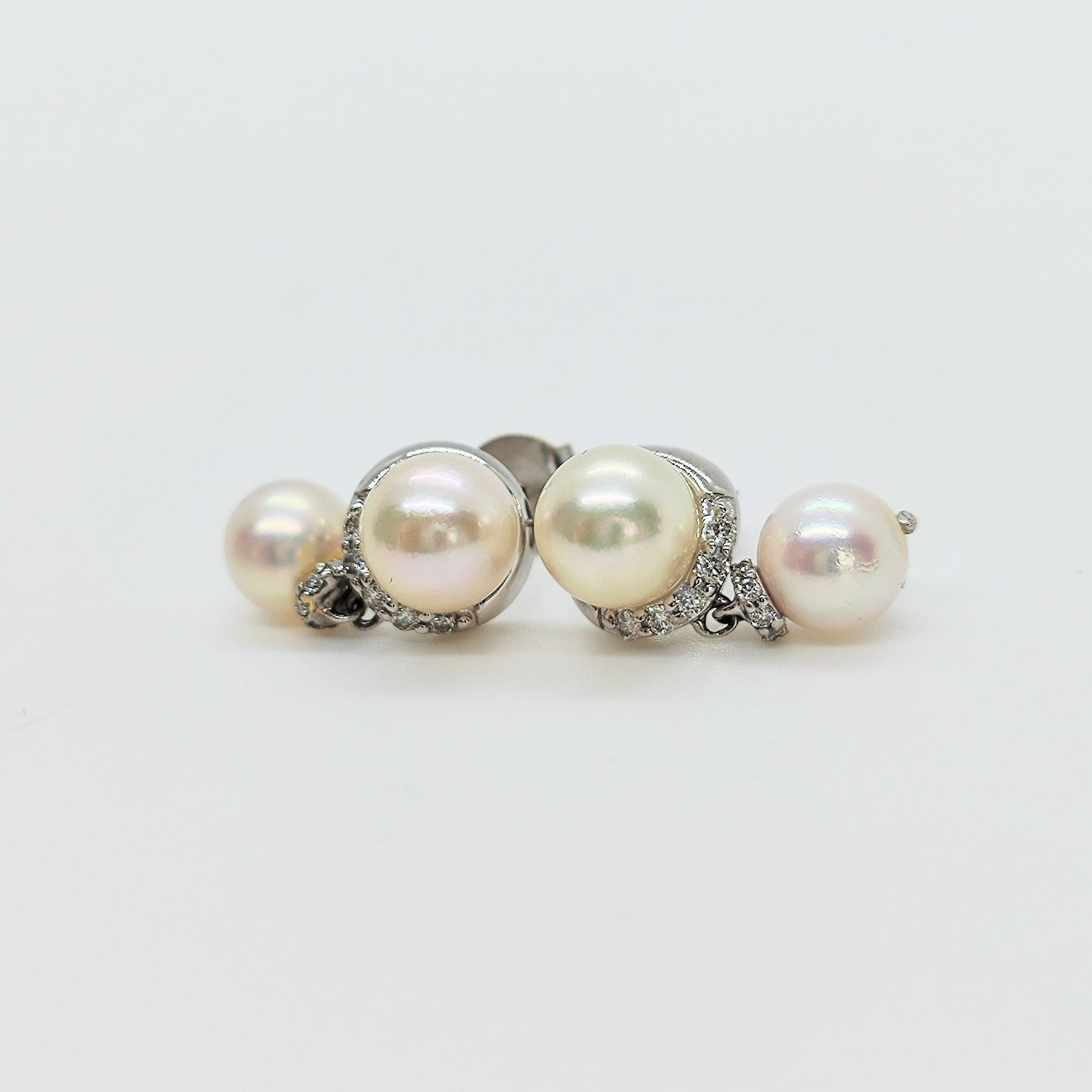 Perlas Cultivadas Colgantes Oro Blanco 18K y Brillantes