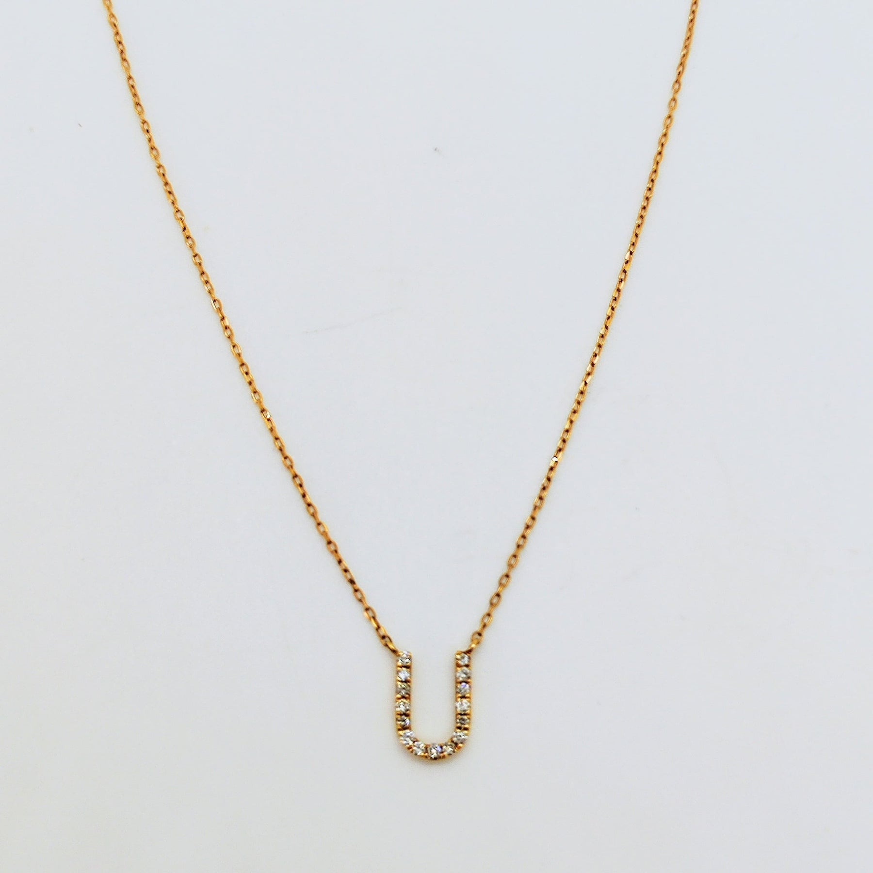 Collar Letra "U" Oro Amarillo 18 Kilates Y Diamantes