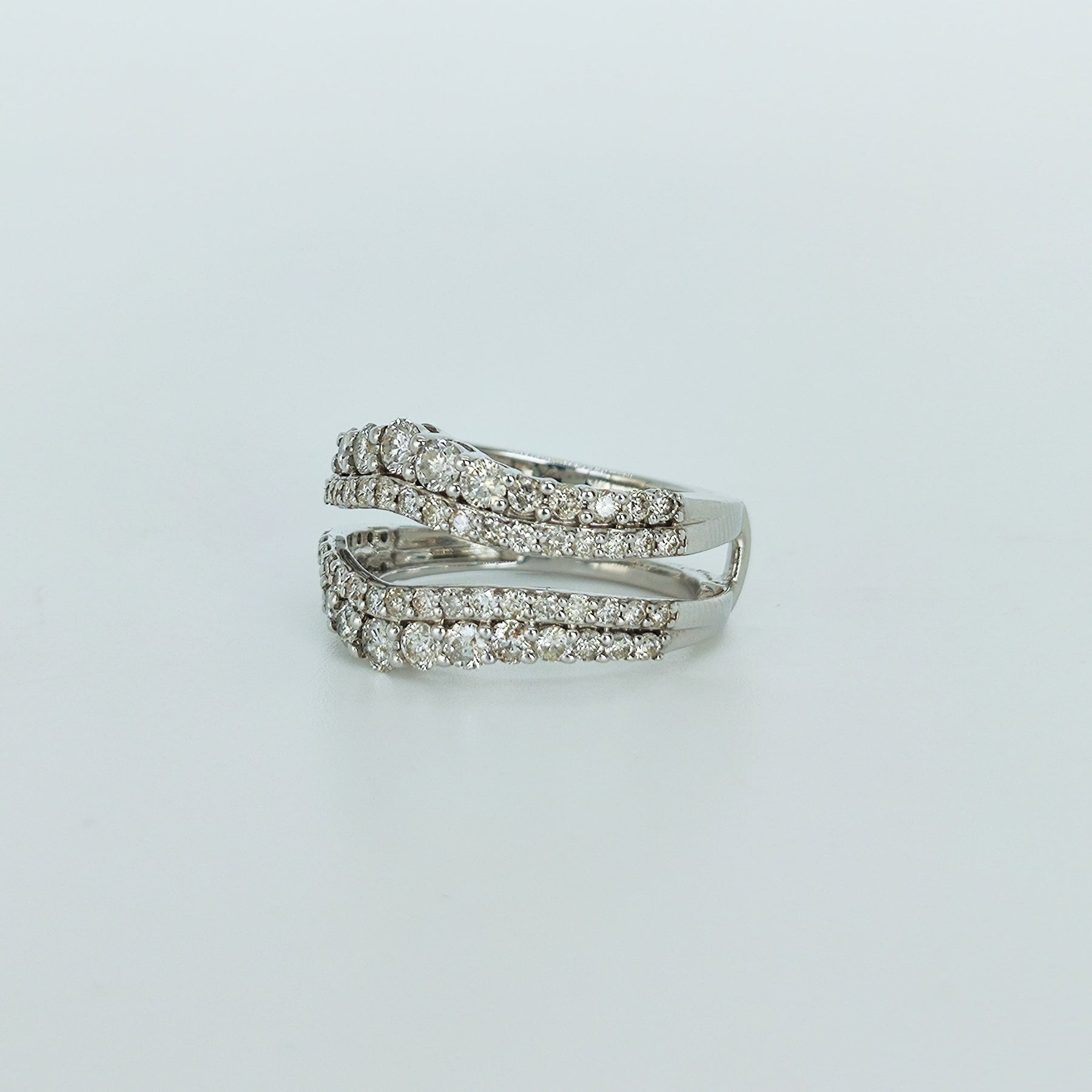 Gran Anillo Moderno Oro Blanco