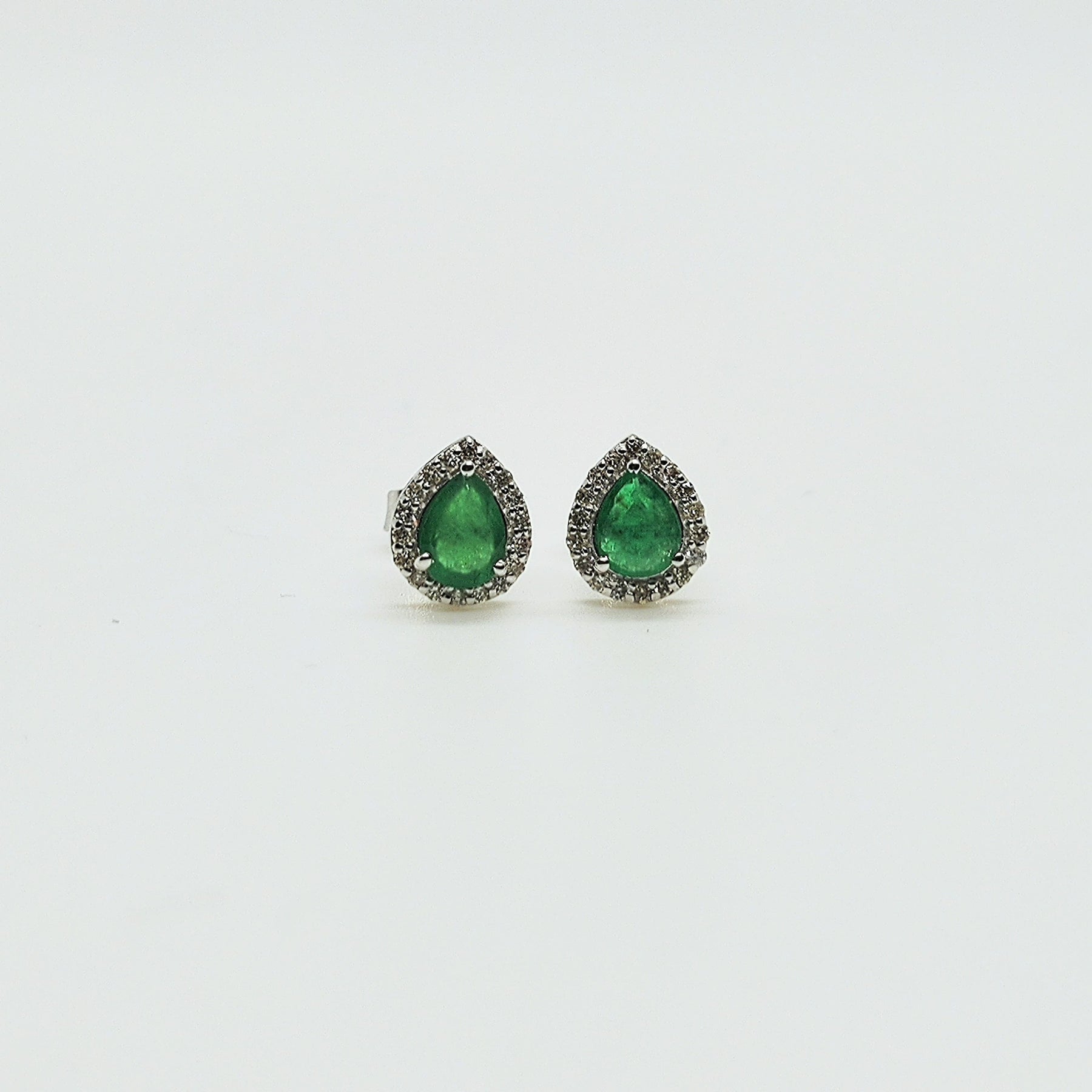 Aros Gota Esmeralda y Brillantes