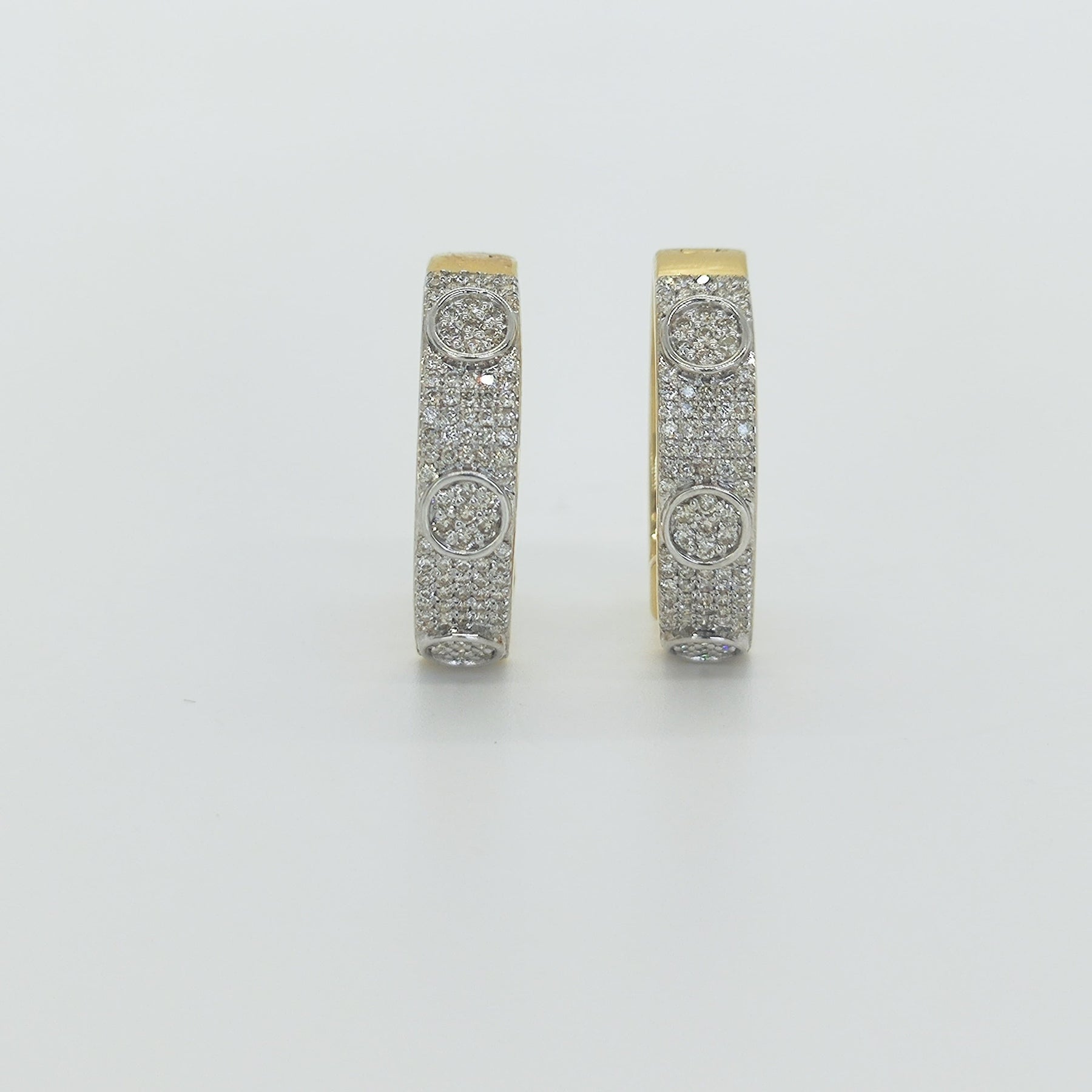 Argollas Oro Amarillo Tachas De Brillantes