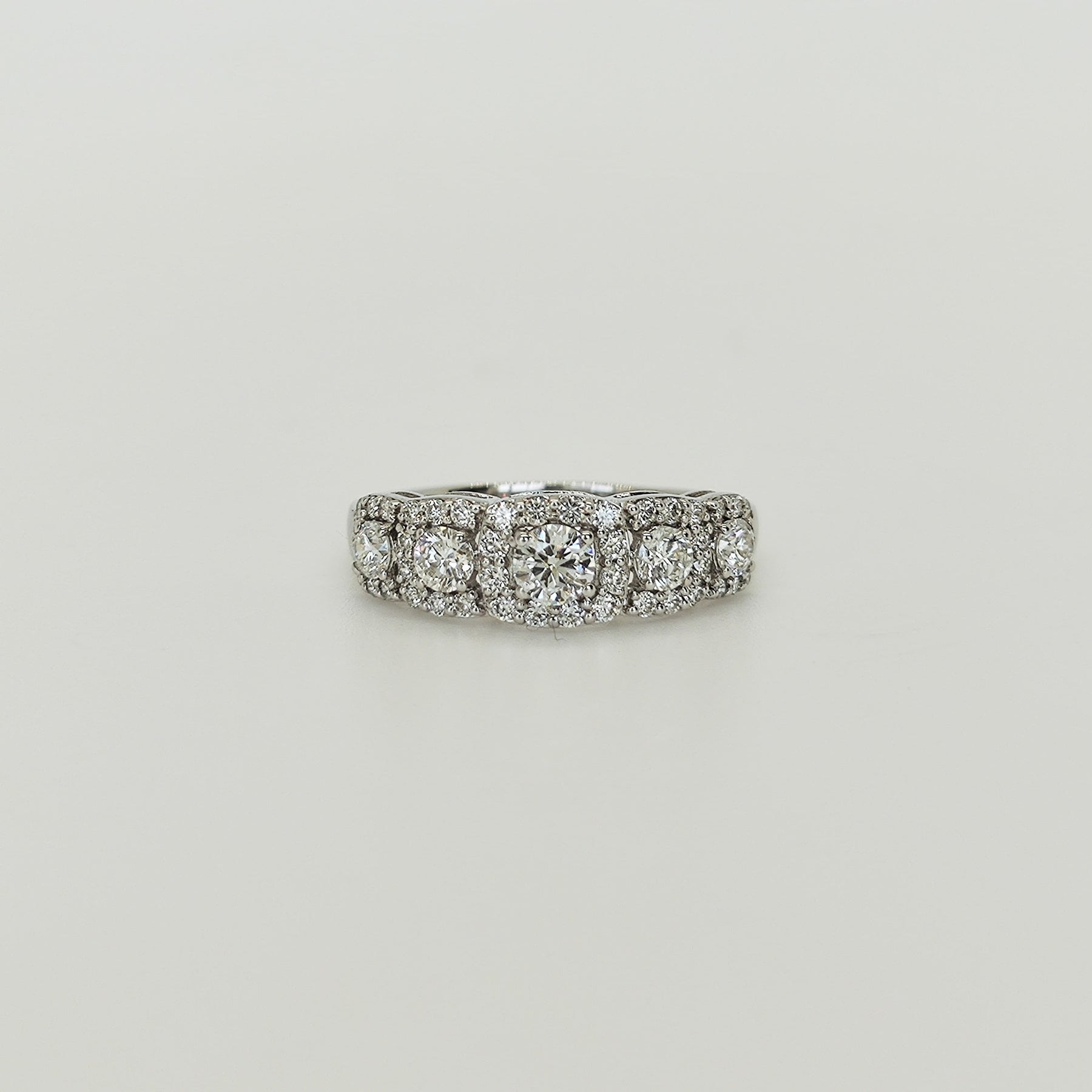 Quintillo Oro Blanco 18K Rodeado de Brillantes