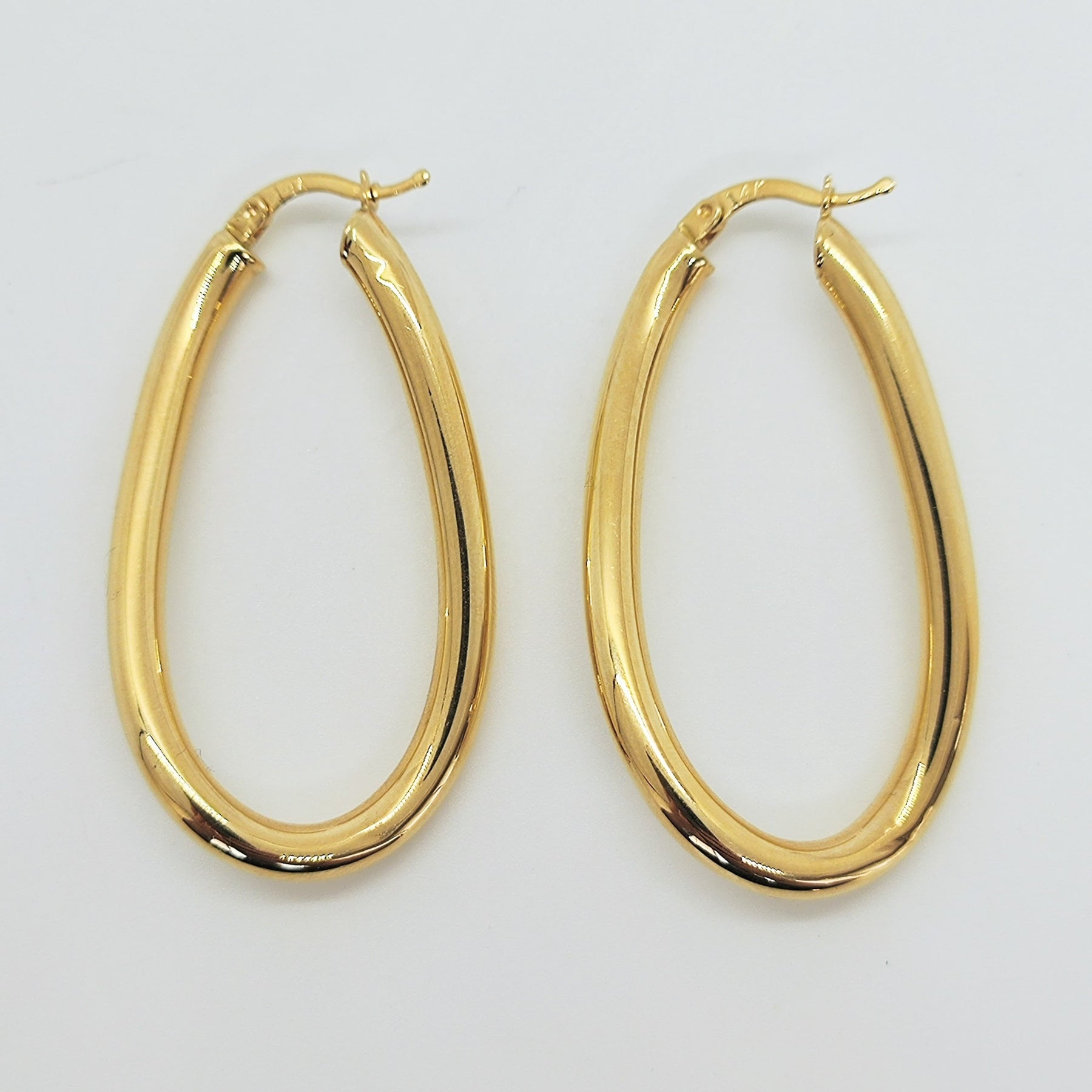 Argollas Oval Curvas Oro Amarillo