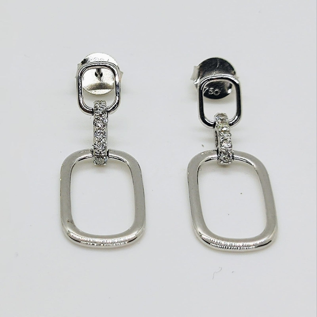 Aros Eslabones Oro Blanco 18K y Brillantes