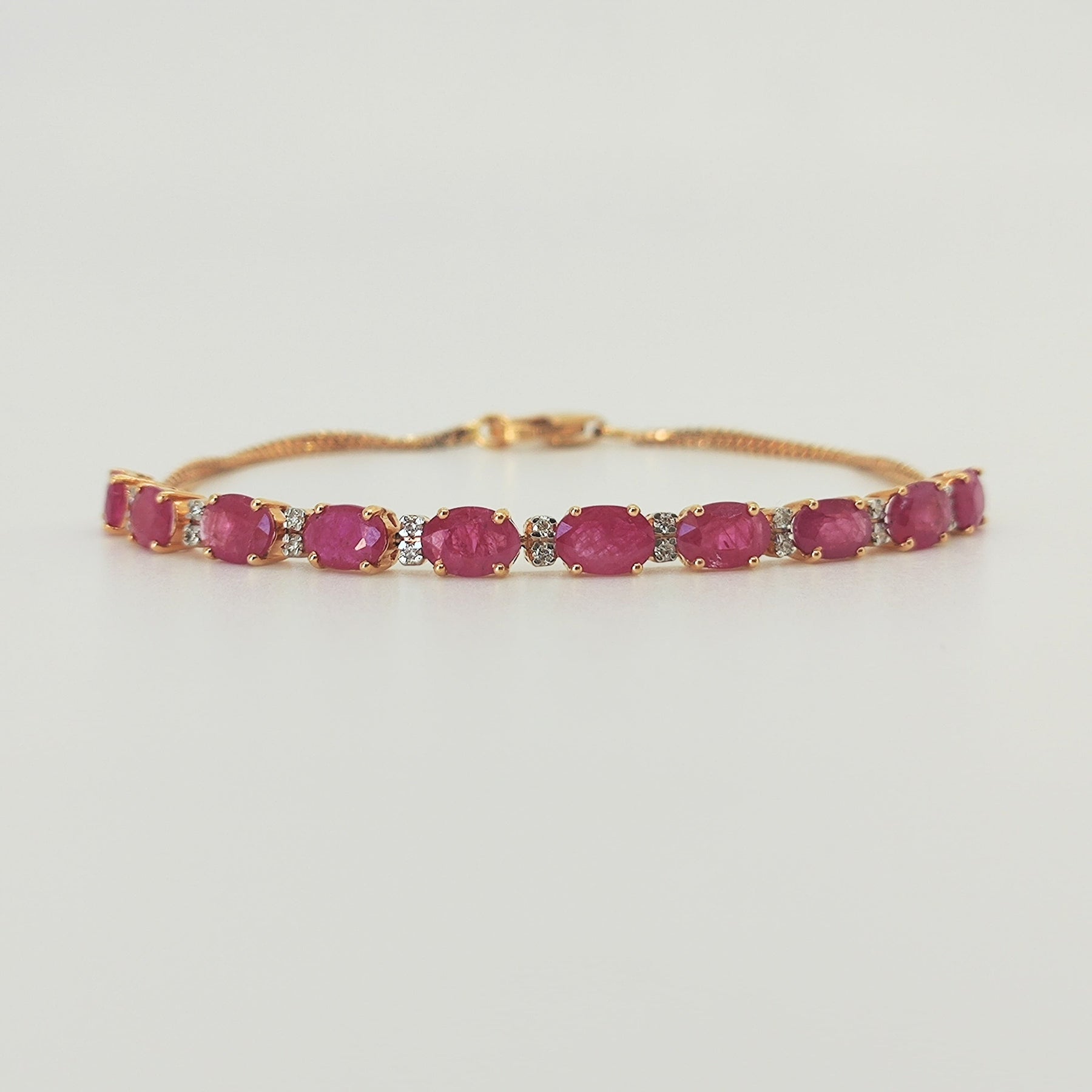 Pulsera Oro Amarillo 18K Rubí y Brillantes