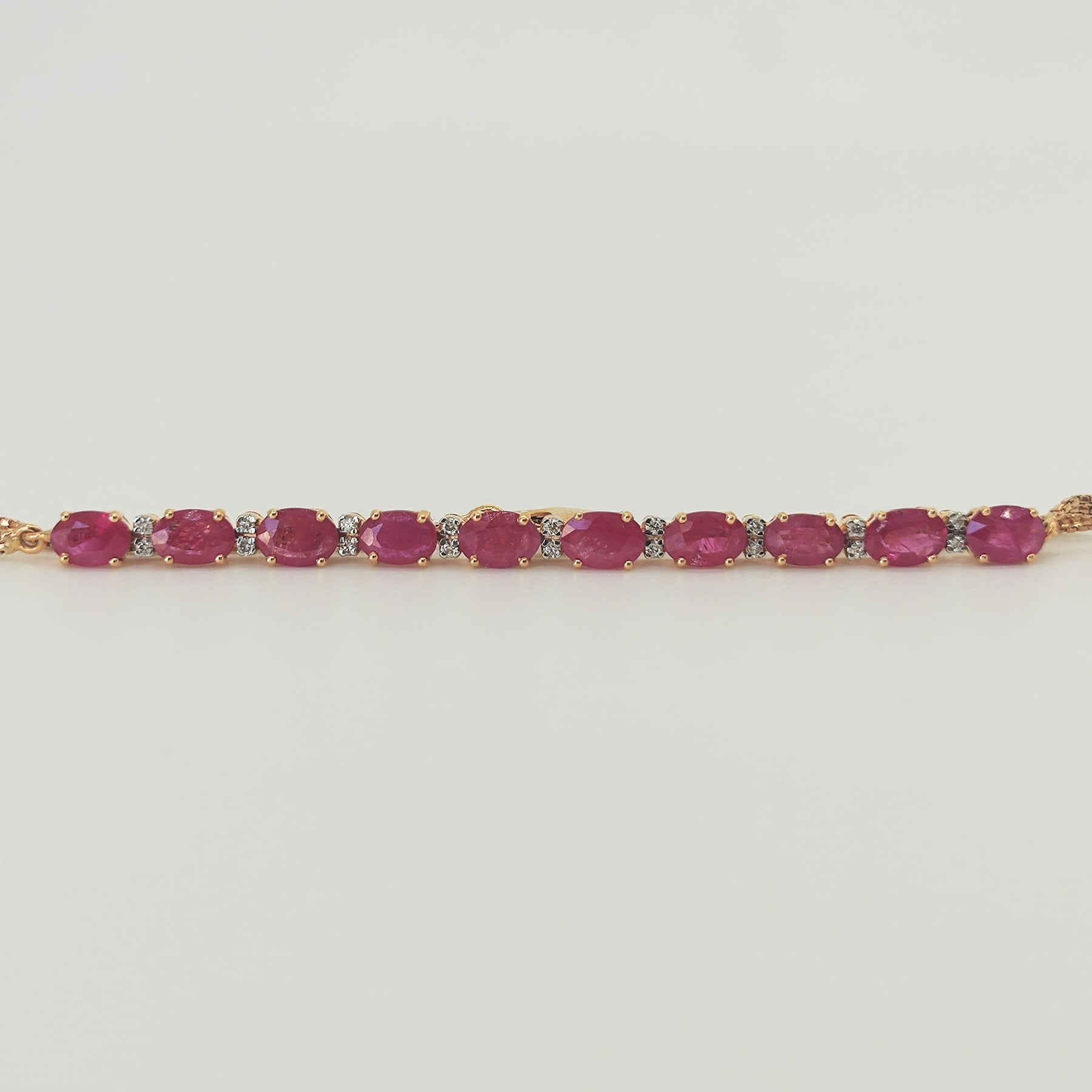 Pulsera Oro Amarillo 18K Rubí y Brillantes