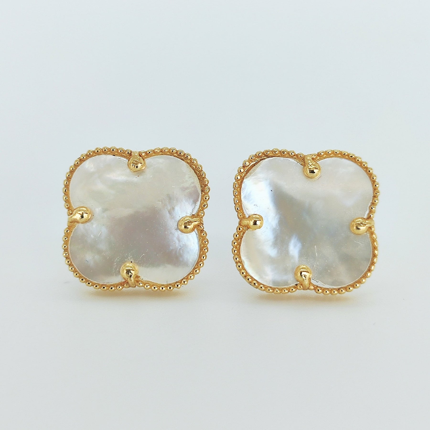 Aros Trebol Conchaperla Oro Amarillo