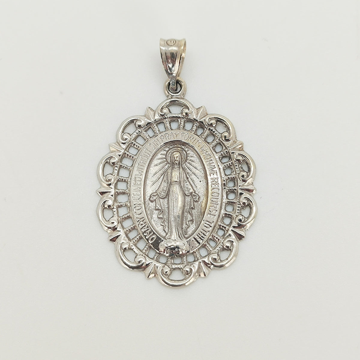 Medalla Virgen De Los Rayos Oro Blanco