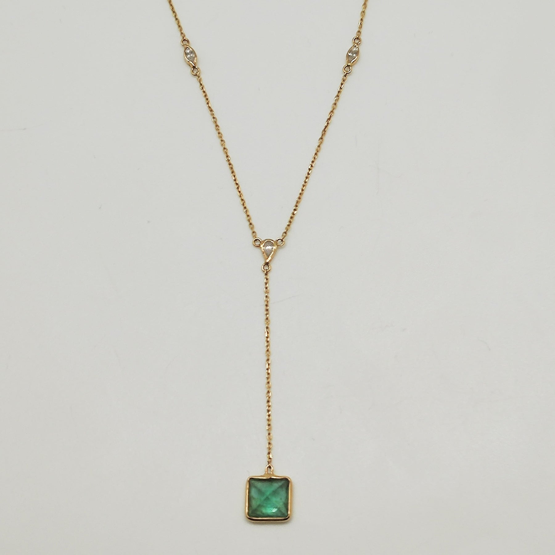 Collar Esmeralda Corte Princess Oro Amarillo 18K y Brillantes