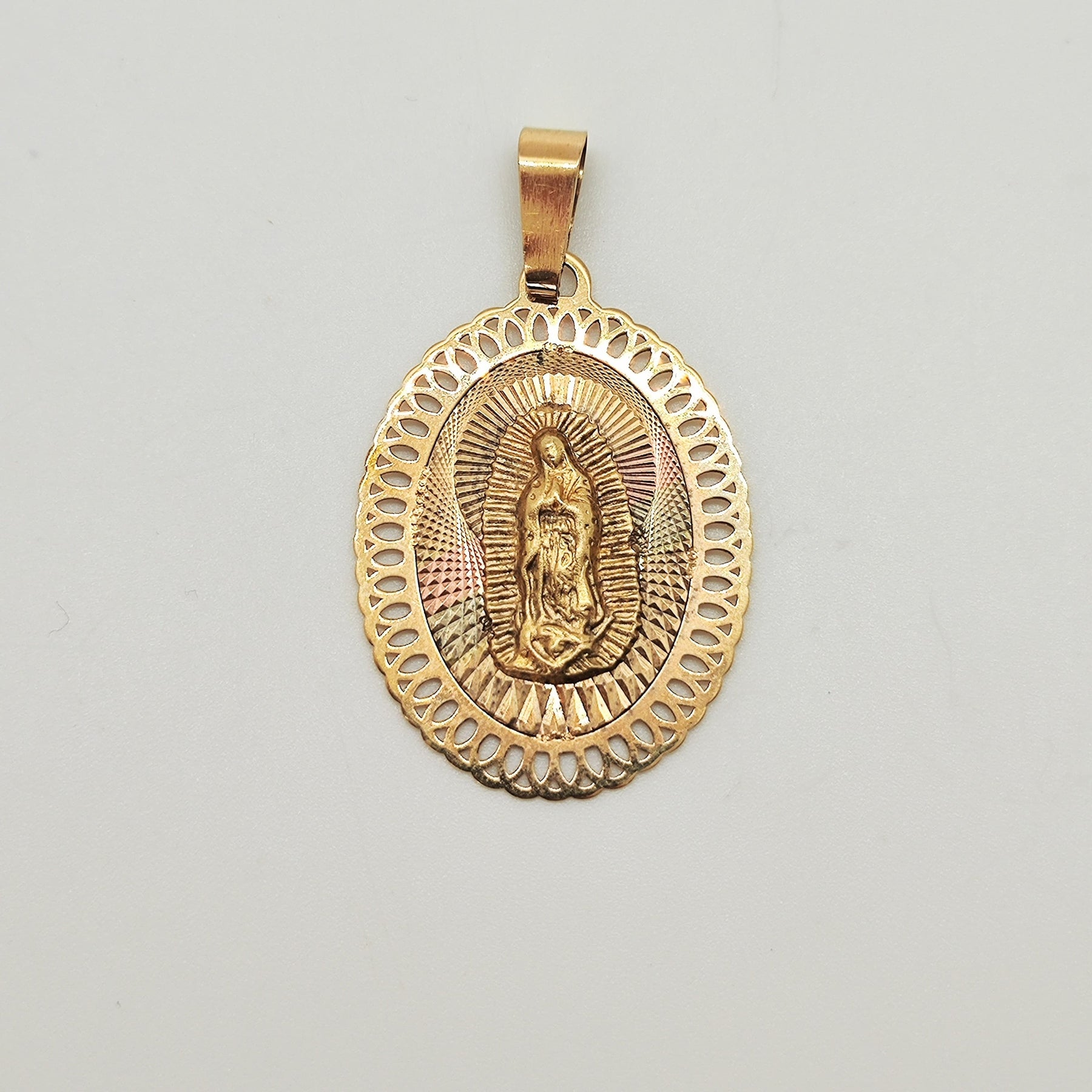 Medalla Virgen de Guadalupe Oro Bicolor