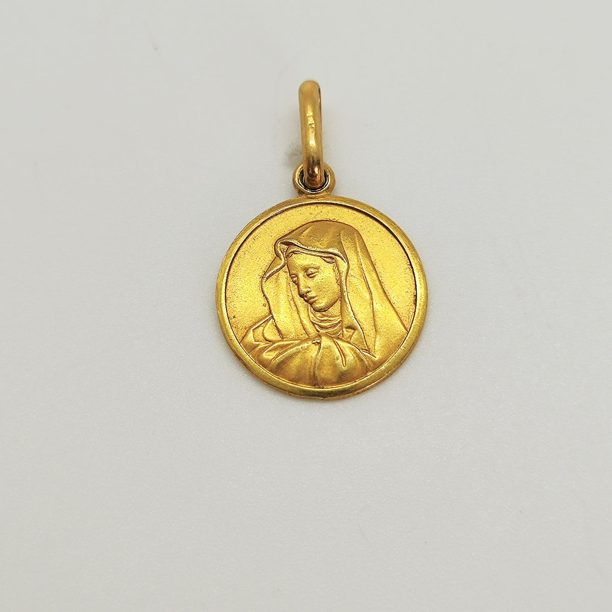 Medalla Virgen Oro Amarillo 18K