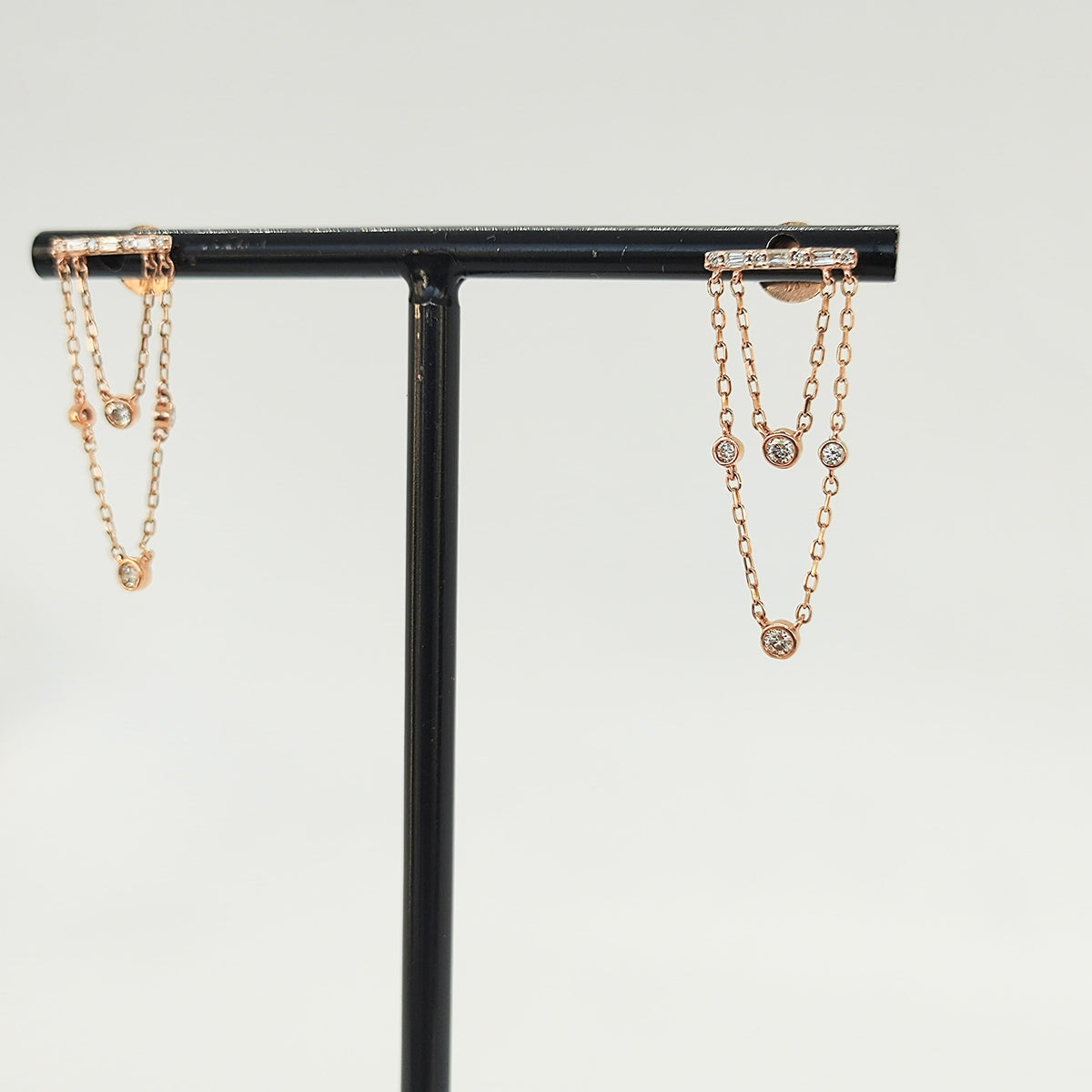 Aros Cascada Oro Rosado 18K Diamantes Baguette