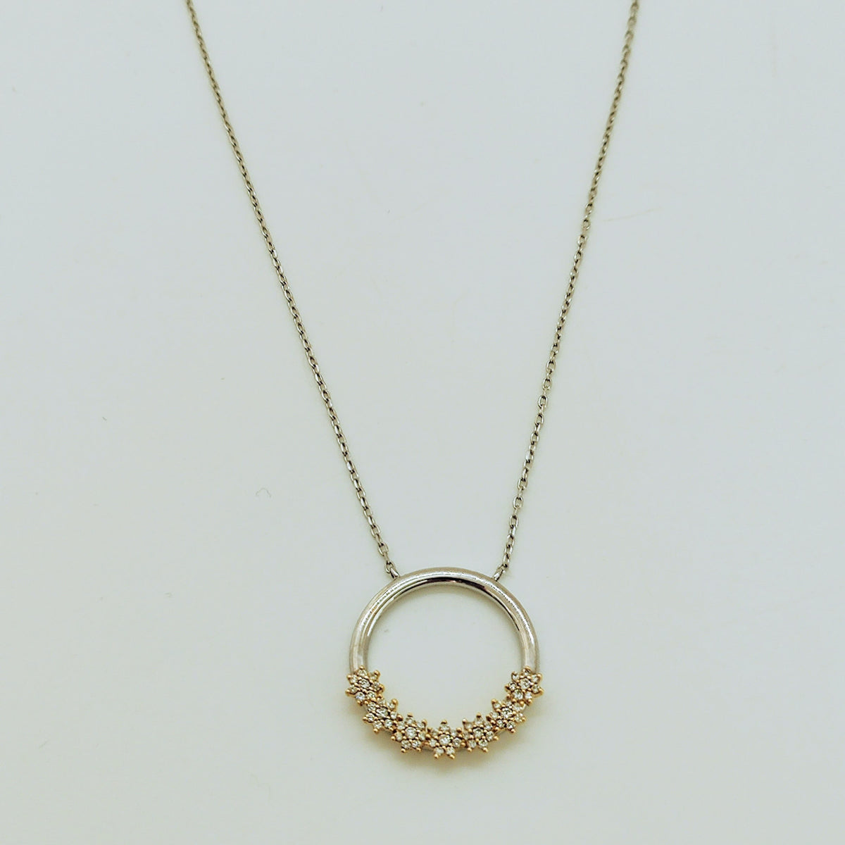 Collar Circular Flores De Brillantes Bicolor 18K
