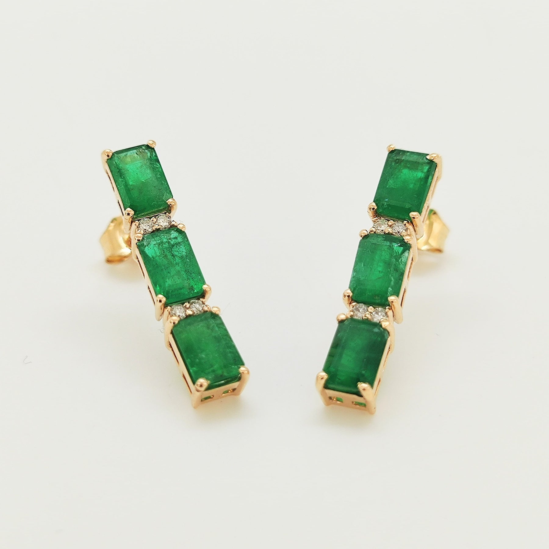 Aros Triple Esmeraldas Y Brillantes Oro Amarillo 18K
