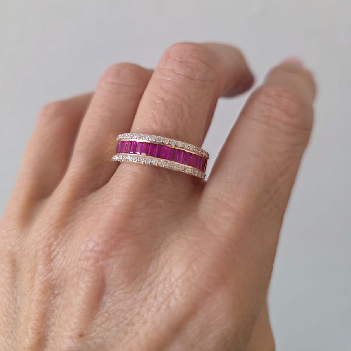 Anillo Rubíes Baguette Y Brillantes Oro Amarillo 18K