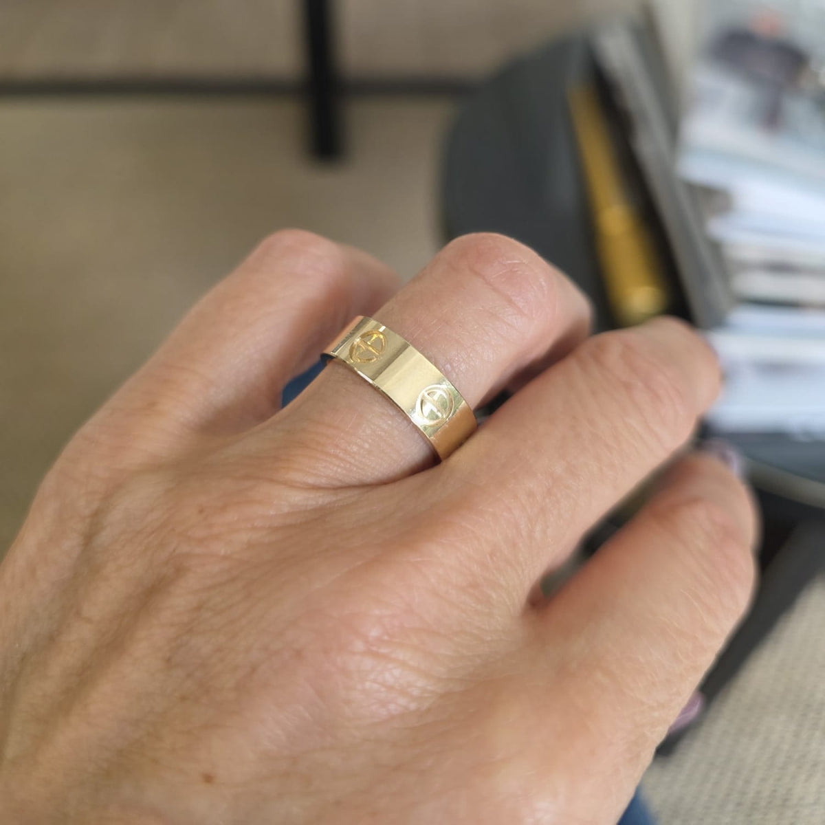 Anillo Oro Amarillo Tachas