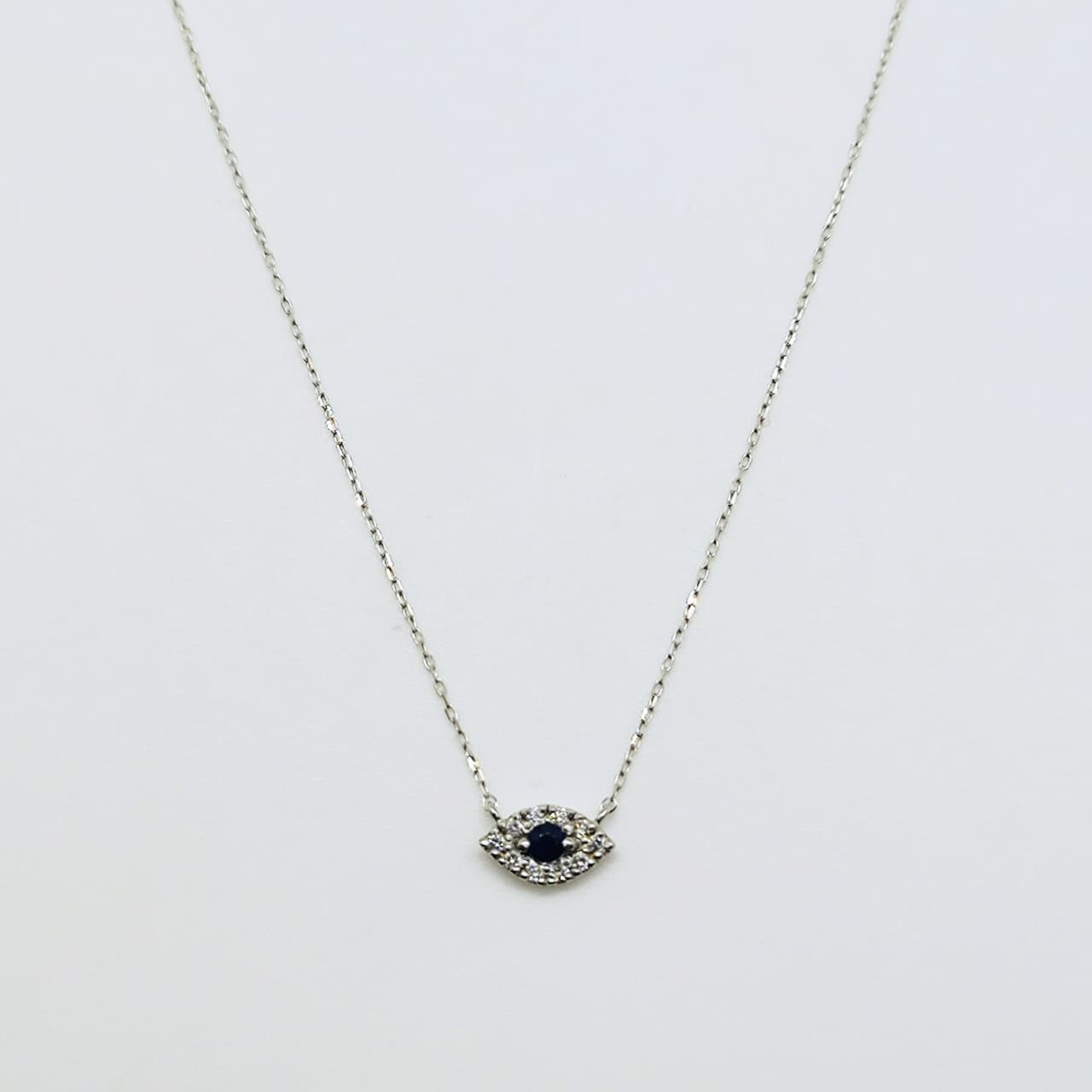 Collar Ojo Turco Zafiro Oro Blanco 18K