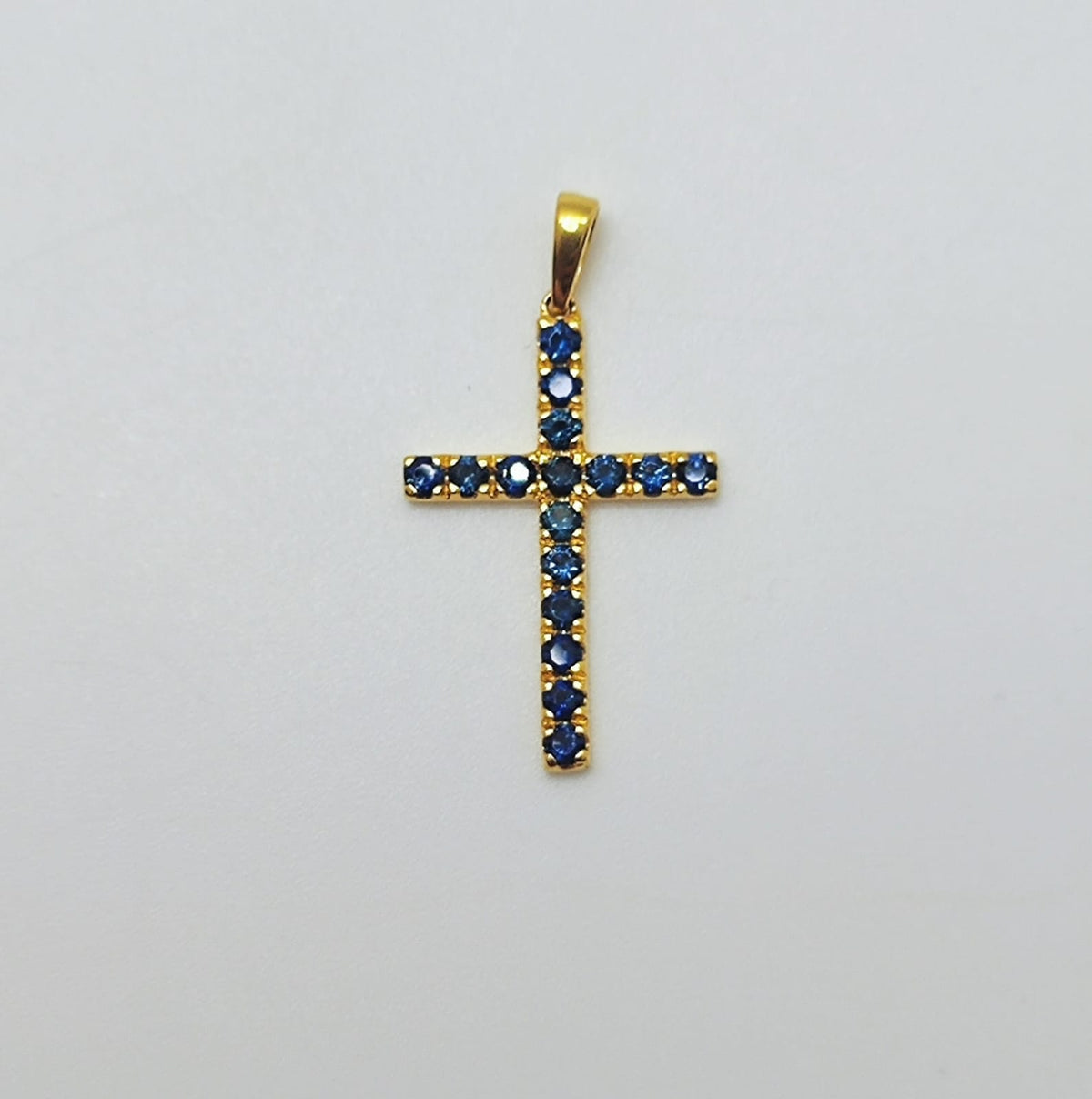 Cruz Oro Amarillo 18K Zafiros