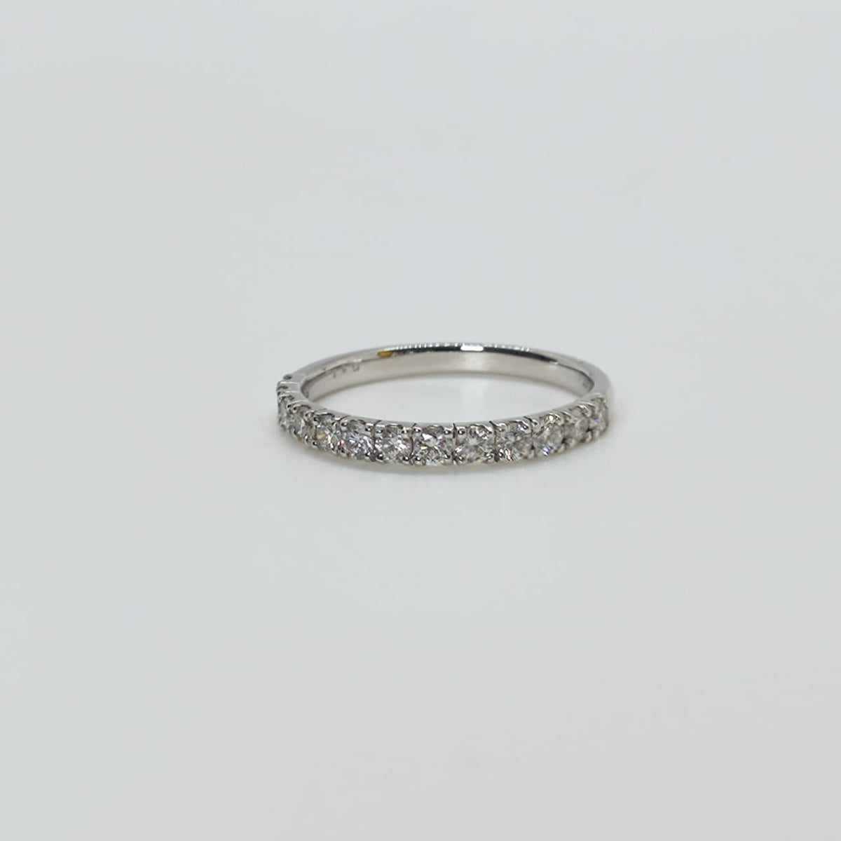 Cintillo Brillantes Oro Blanco 18K