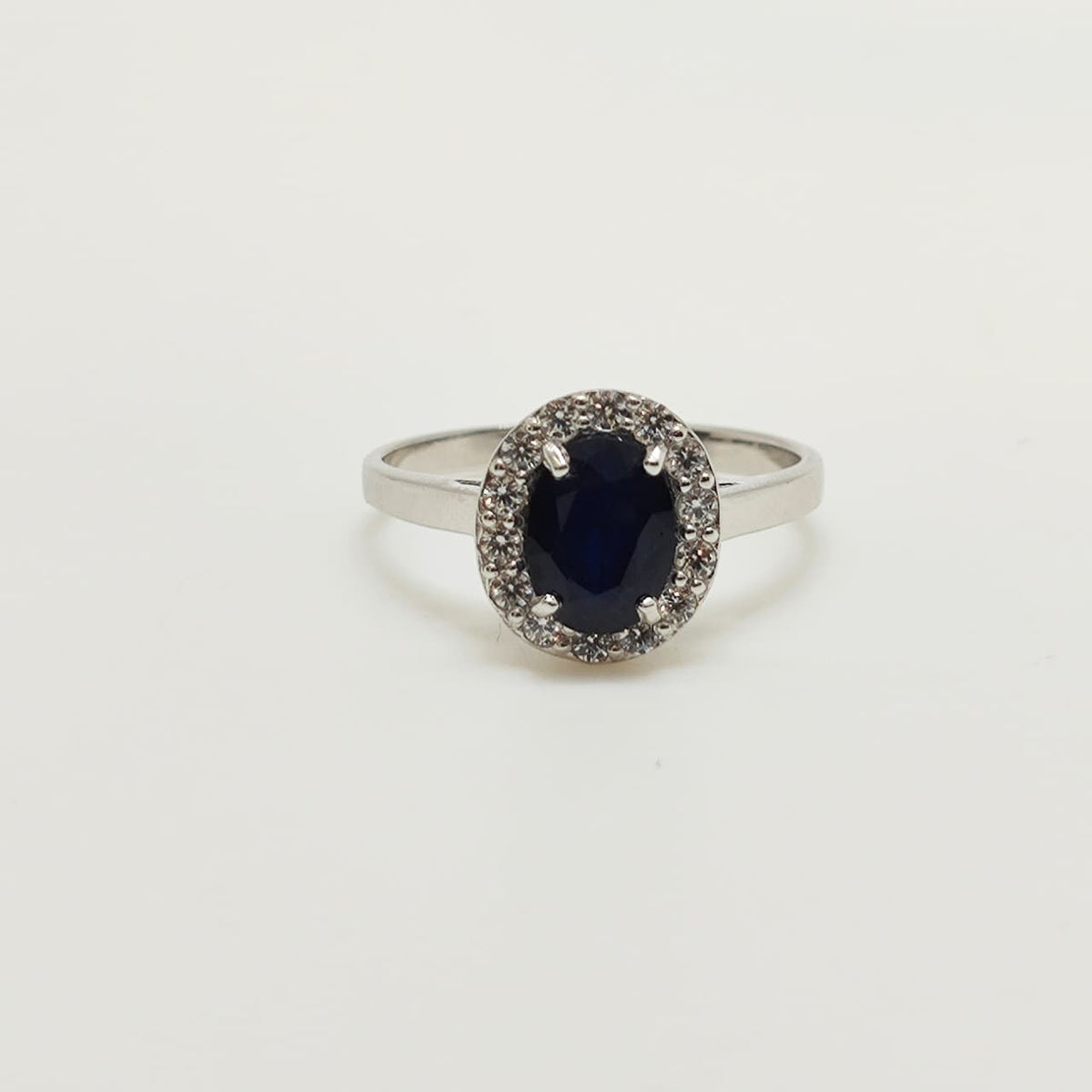 Anillo Zafiro Oval Plata Rodinada