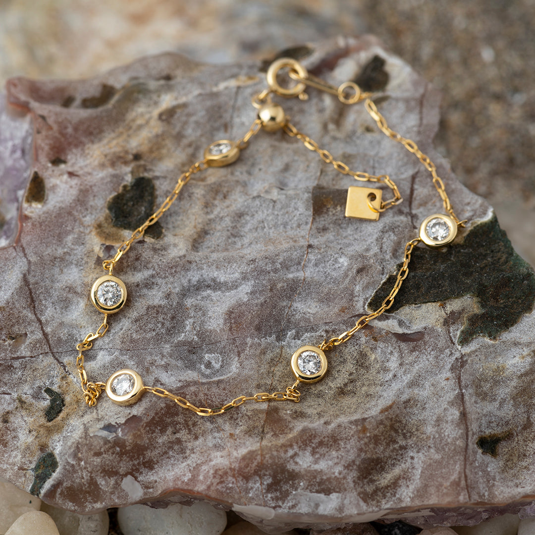 Pulsera Oro Amarillo Brillante 52 Puntos Engaste Botón