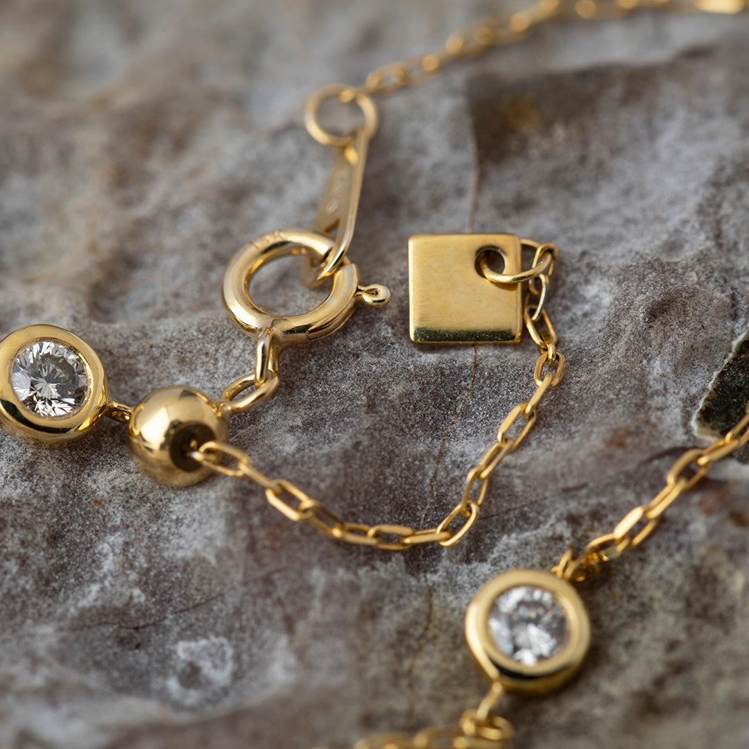 Pulsera Oro Amarillo Brillante 52 Puntos Engaste Botón