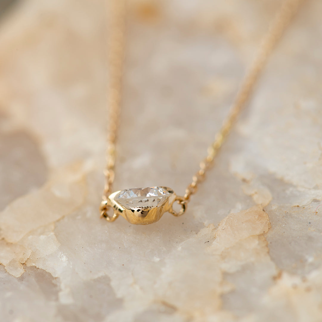Collar Punto De Luz 20 Puntos Engaste Invisible Oro amarillo 18K