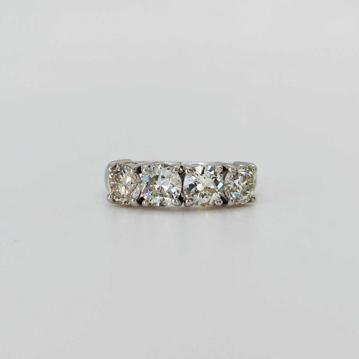 Cuatricillo Oro Blanco 18K 2,2 Carat