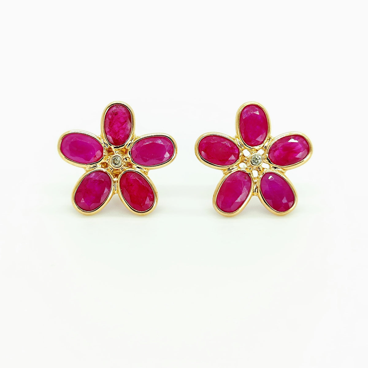 Aros Flor Oro Amarillo Rubies y Brillantes