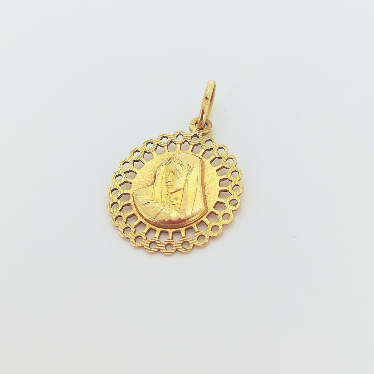 Medalla Virgen Oro Amarillo 14K