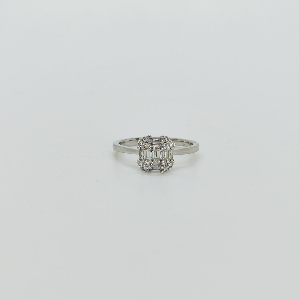 Anillo Oro Blanco 18K Diamantes Baguette