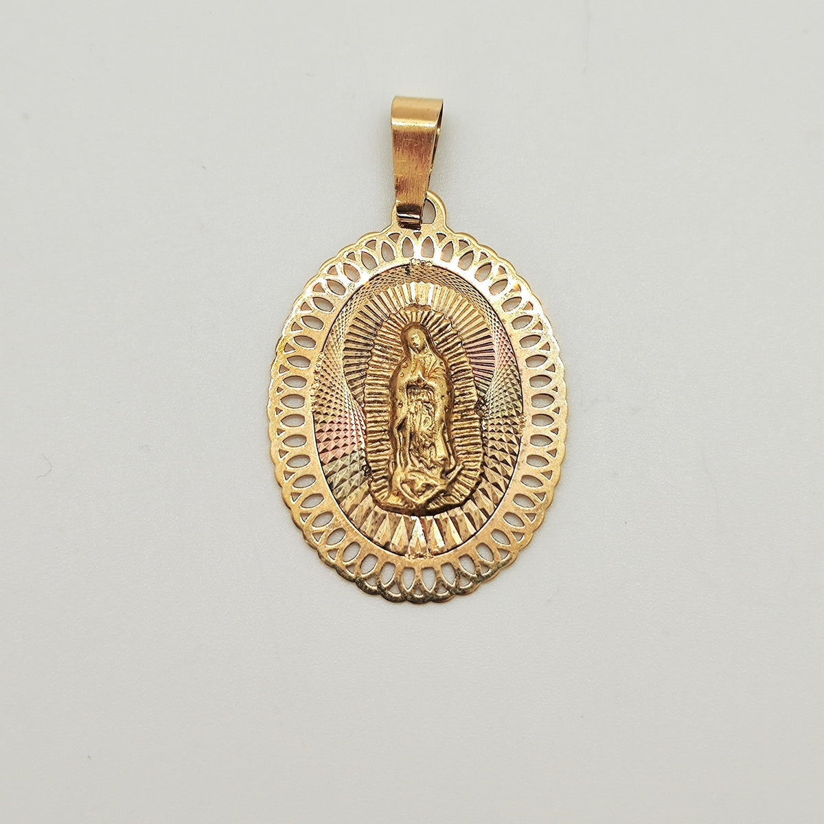 Medalla Virgen de Guadalupe Oro Bicolor