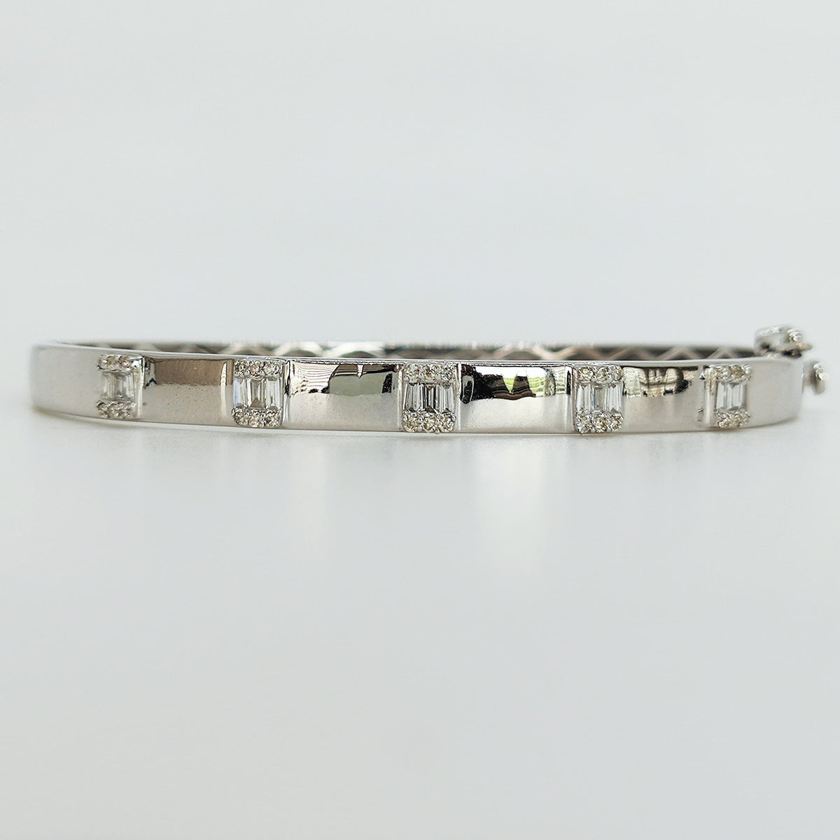 Esclava Oro Blanco Diamantes Baguette