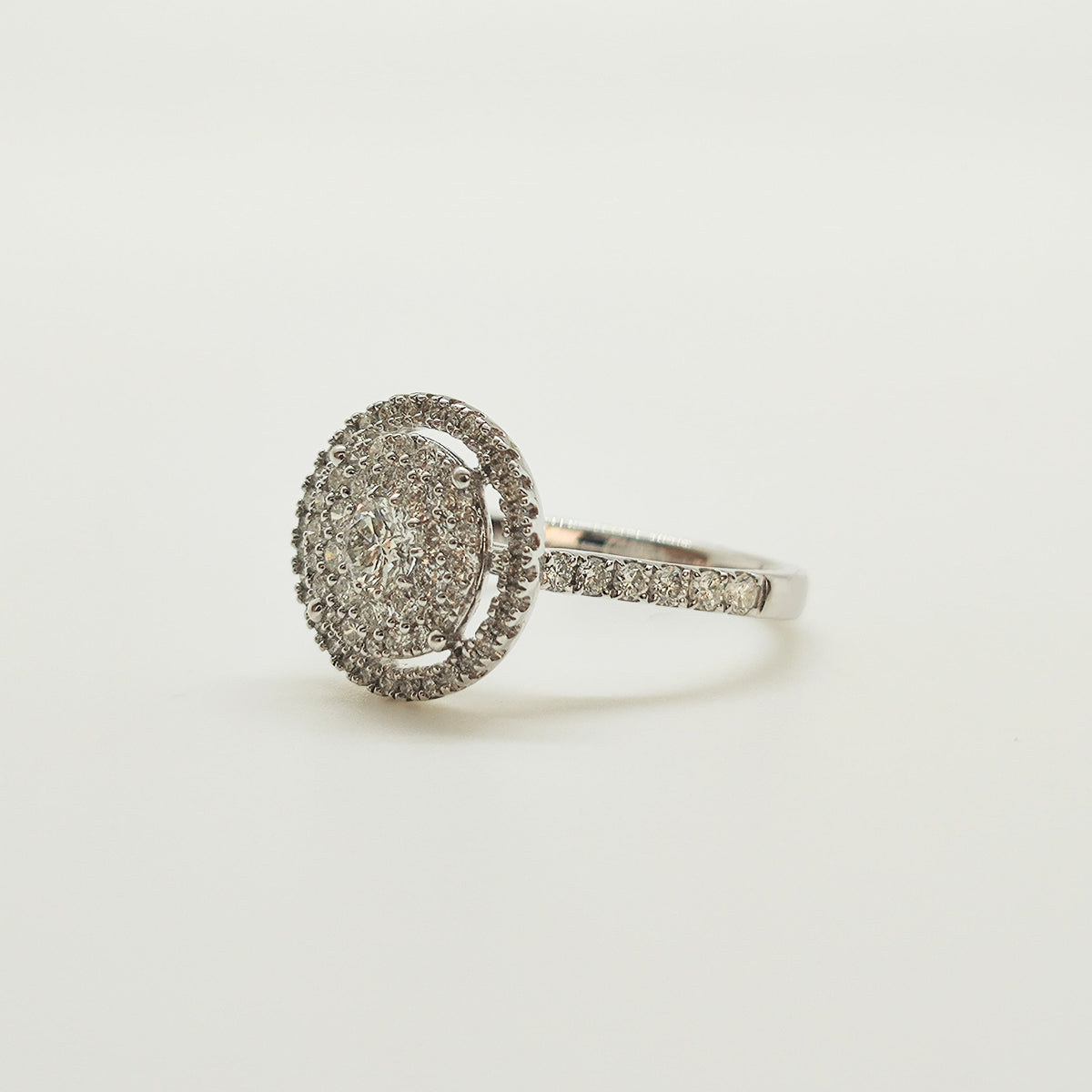 Maxi Anillo Oro Blanco 18K Halo De Brillantes 1 Quilate