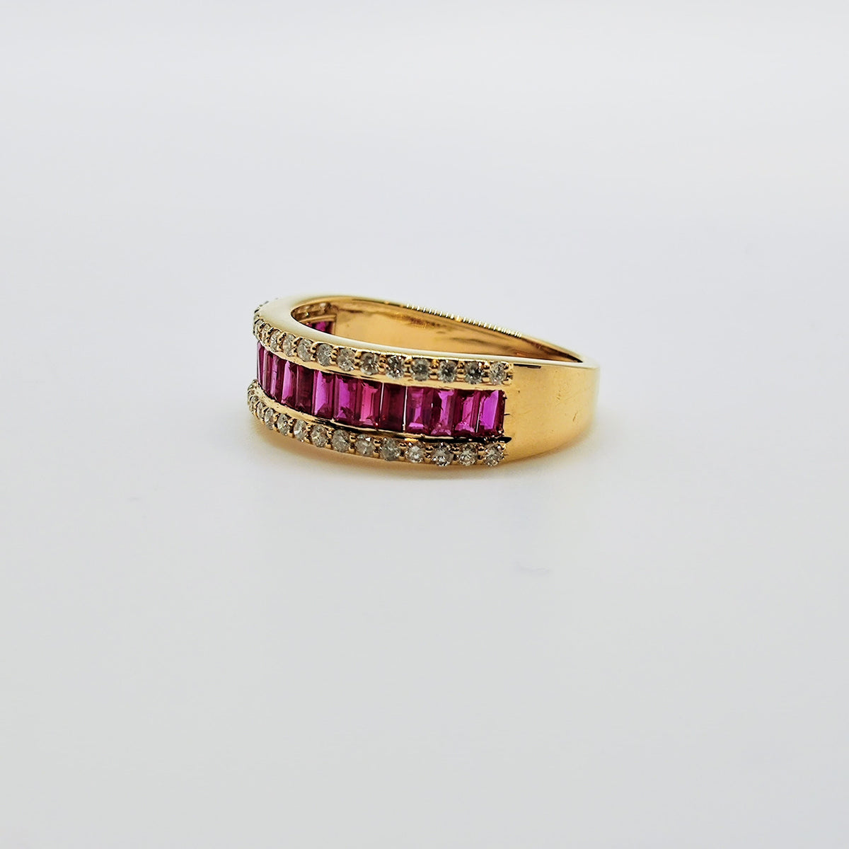 Anillo Rubíes Baguette Y Brillantes Oro Amarillo 18K