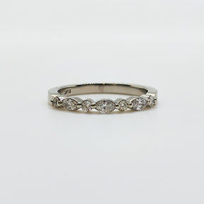Cintillo Platino Brillantes Navette