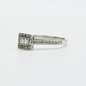 Anillo Oro Blanco 18K Brillantes Baguette