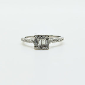 Anillo Oro Blanco 18K Brillantes Baguette