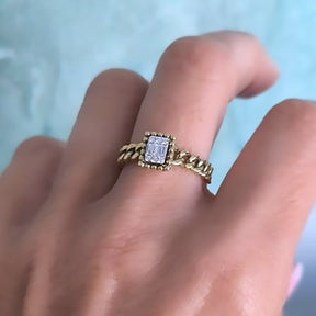 Anillo Oro Amarillo 18K Eslabones Diamantes Baguette