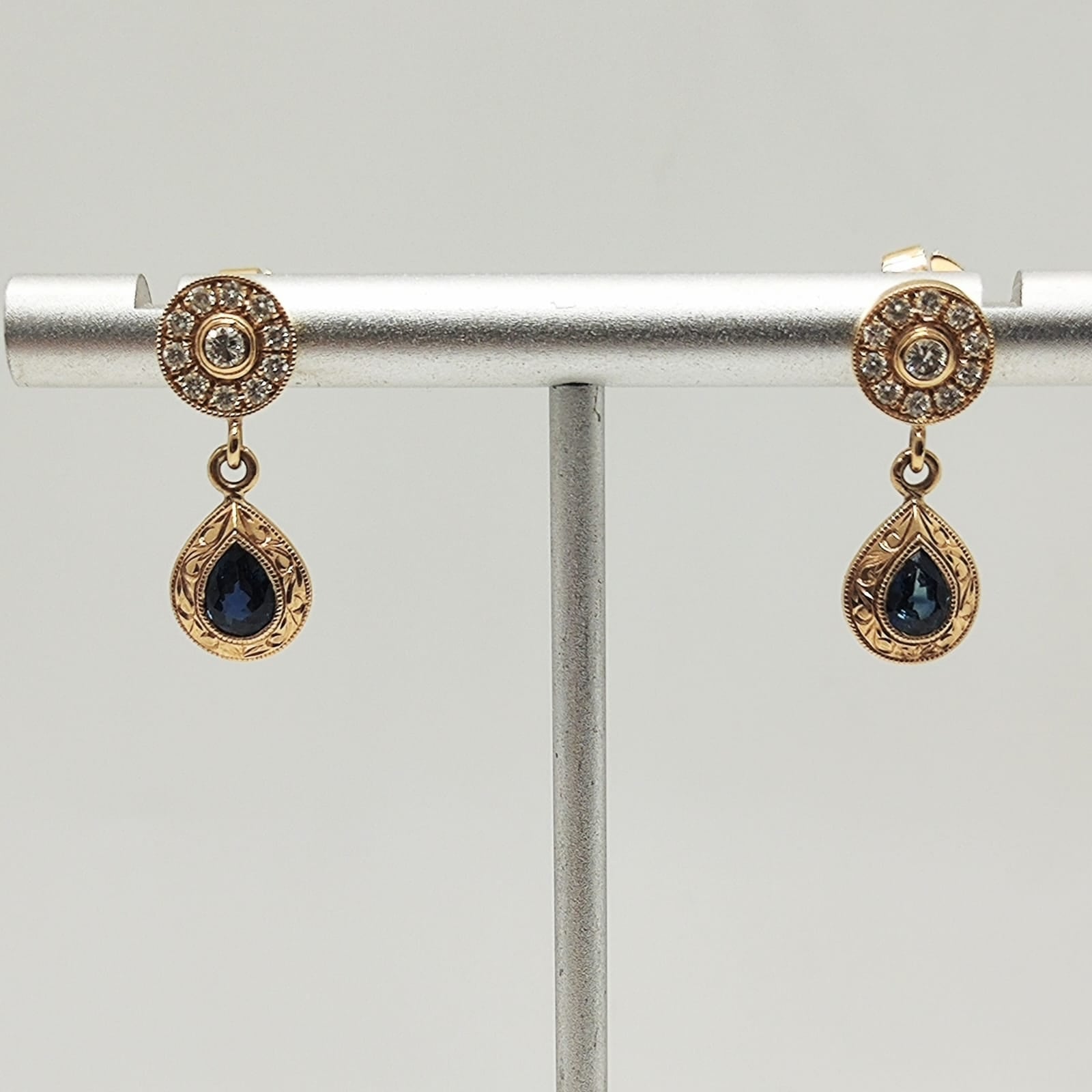 Aros Oro Amarillo 18K Gota Zafiro Y Brillantes