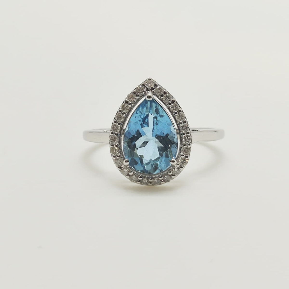 Anillo Oro Blanco Gota Aguamarina Y Brillantes